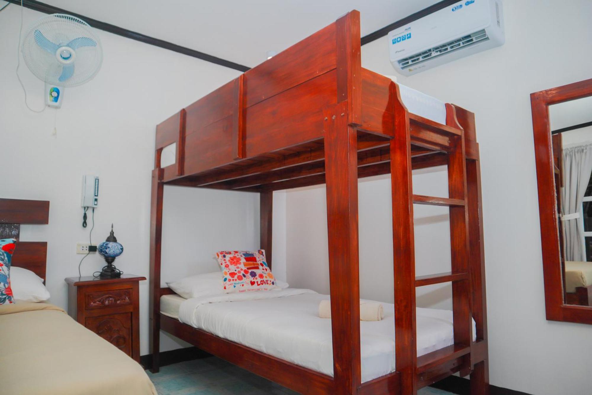 Olana Bed And Breakfast Labrador Exterior photo